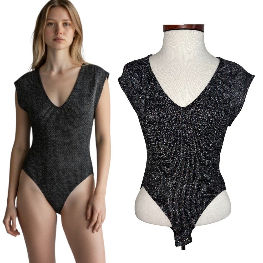 Out From Under Metallic Ribbed V Neck‎ Bodysuit Size M Black Sparkle Party Y2K